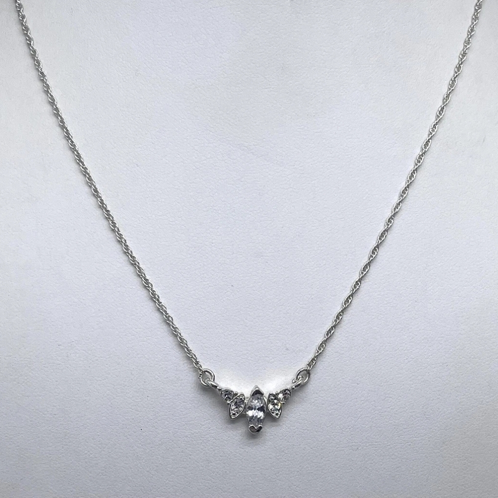 Vintage Avon Silver-tone Fixed Pendant Necklace with Clear Crystals 16" EUC